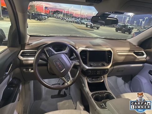 Used 2020 GMC Acadia SLT image 16