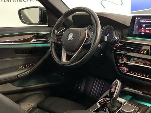 Used 2019 BMW 530i xDrive w/ Convenience Package image 10
