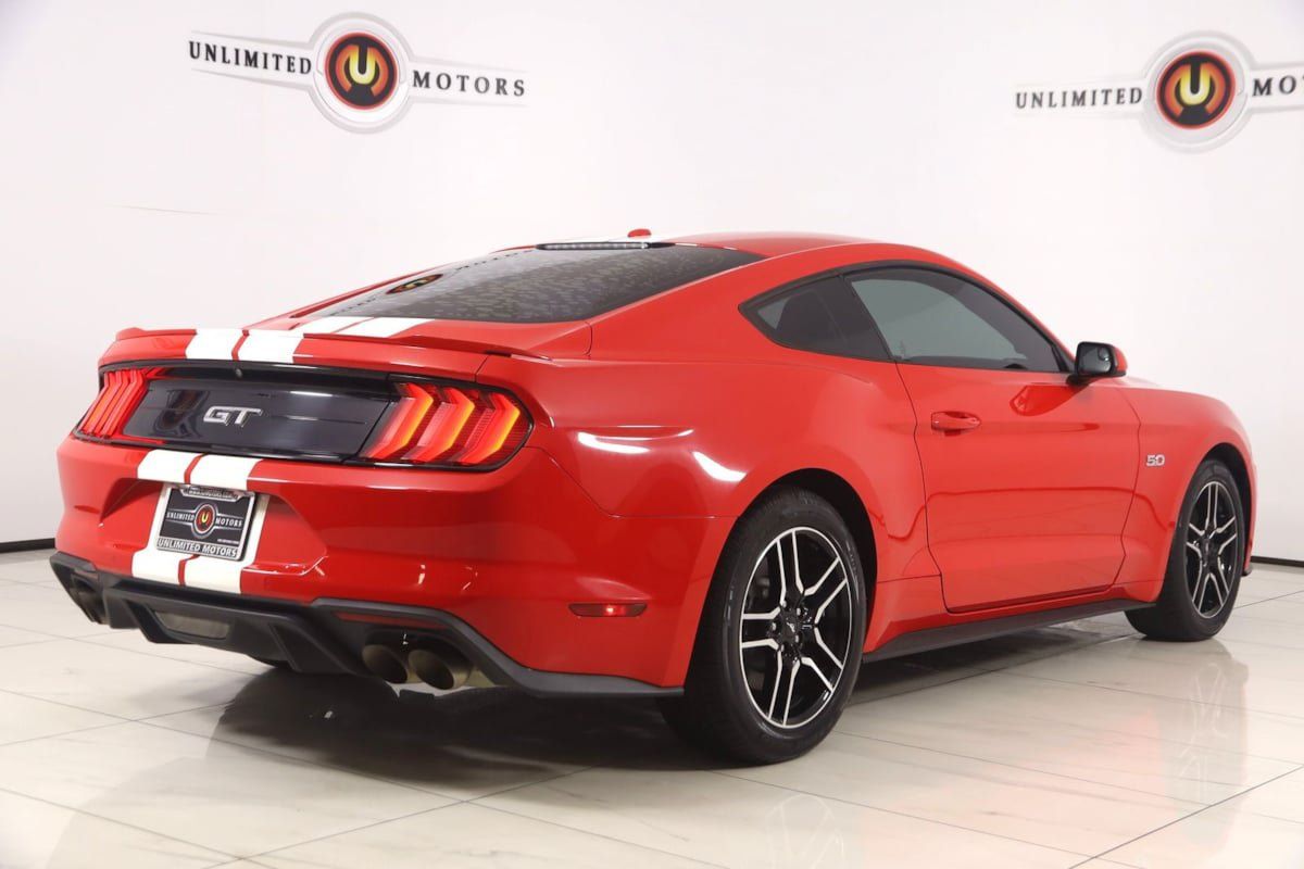 Used 2019 Ford Mustang GT RWD image 3