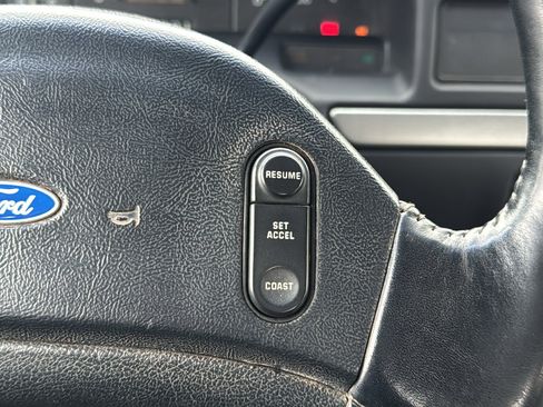 Used 1994 Ford F250 XL image 19