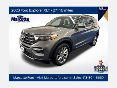 Certified 2023 Ford Explorer XLT w/ Equipment Group 202A