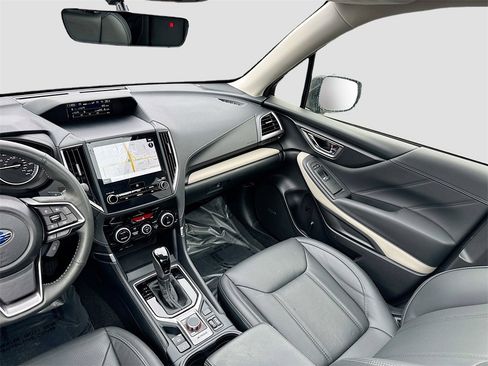 Used 2024 Subaru Forester Limited image 25