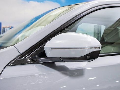 Used 2025 BMW 760i xDrive w/ Executive Package image 10