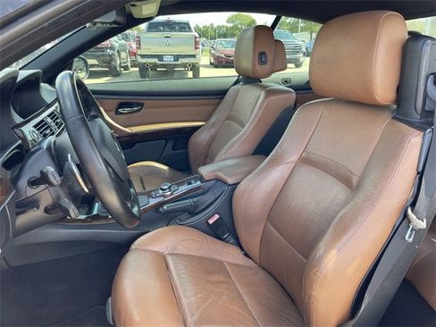 Used 2012 BMW 328i Convertible image 21