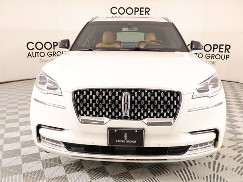 Used 2023 Lincoln Aviator Black Label w/ Dynamic Handling Package AWD/4WD image 10