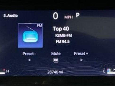 Used 2024 Jeep Grand Cherokee L Altitude AWD/4WD image 17