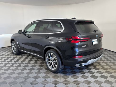 Used 2026 BMW X5 sDrive40i w/ Parking Assistance Package RWD image 3