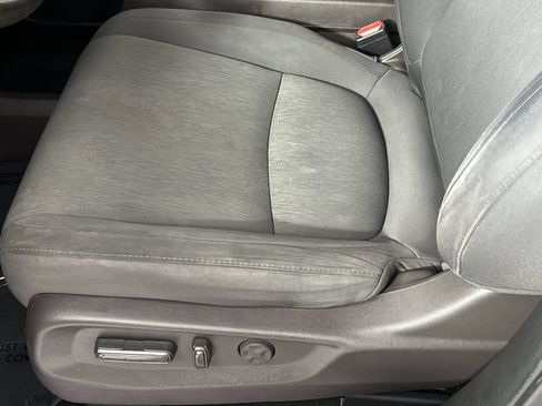Used 2019 Honda Odyssey EX image 12