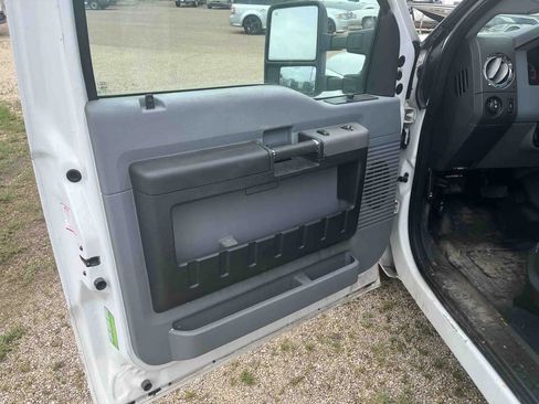 Used 2013 Ford F350 XLT w/ Ambulance Preparation Pkg RWD image 10