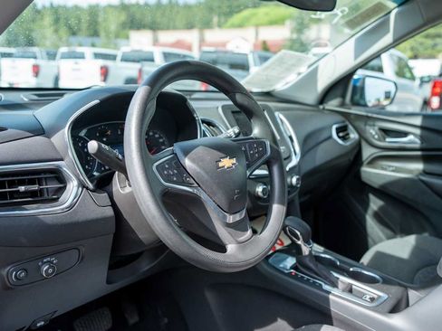 Used 2022 Chevrolet Equinox LT FWD image 11