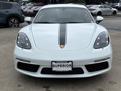 Used 2024 Porsche 718 Cayman RWD image 12