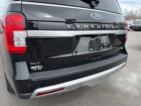 Used 2024 Ford Expedition Max XLT image 35