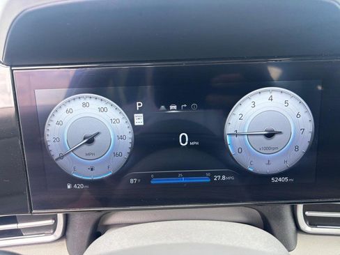 Used 2024 Hyundai Elantra SEL FWD image 18