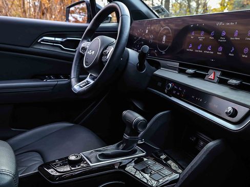 Certified 2025 Kia Sportage X-Pro image 25