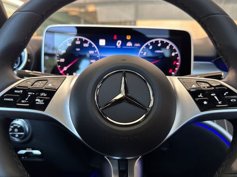 New 2025 Mercedes-Benz C 300 4MATIC Sedan image 28