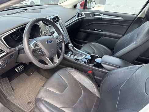 Used 2014 Ford Fusion Titanium FWD image 4