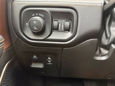 Used 2022 RAM 1500 Limited w/ Trailer Tow Group image 24