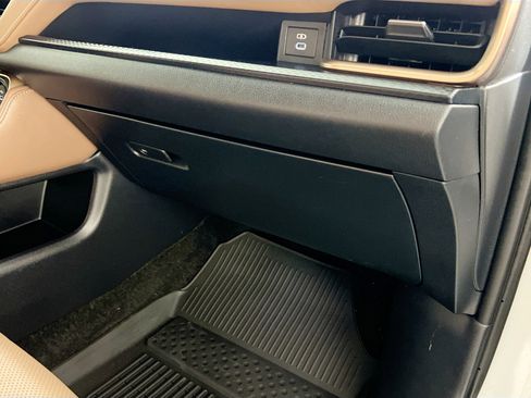 Used 2024 Toyota Grand Highlander AWD Hybrid image 35