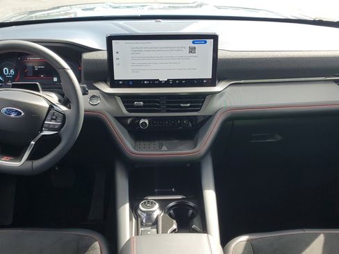 Certified 2025 Ford Explorer ST image 16