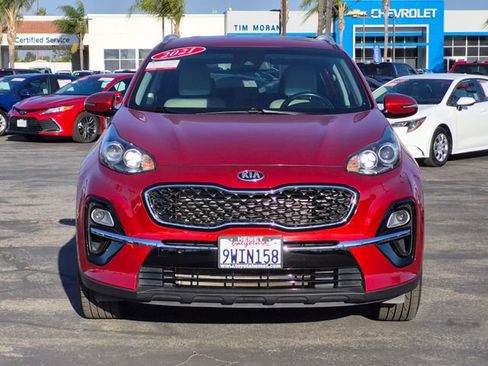 Used 2021 Kia Sportage EX FWD image 2