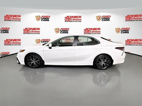 Certified 2024 Toyota Camry SE FWD image 13