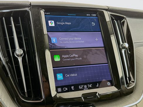 Used 2025 Volvo XC60 B5 Ultra w/ Protection Package Premier image 21