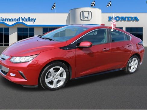 Used 2018 Chevrolet Volt LT image 3