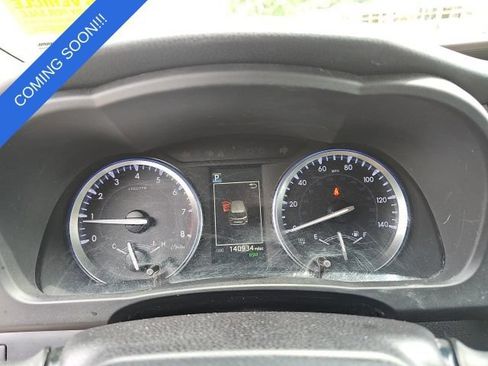 Used 2017 Toyota Highlander XLE AWD/4WD image 11