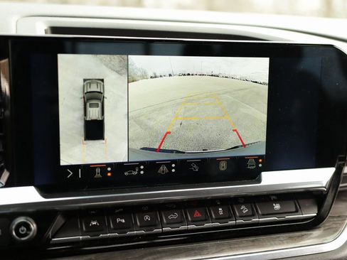 Used 2024 Chevrolet Silverado 1500 LTZ image 16