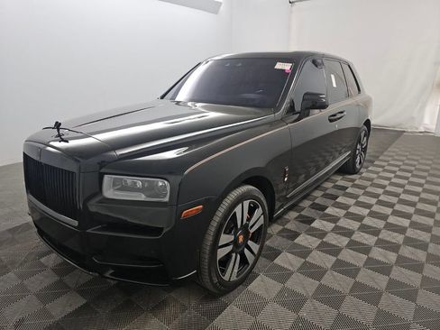 Used 2019 Rolls-Royce Cullinan AWD/4WD image 3
