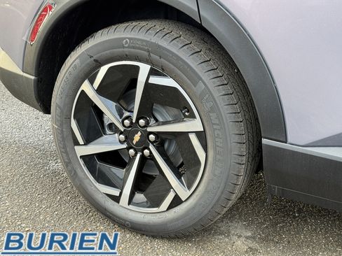 New 2026 Chevrolet Equinox EV LT image 36