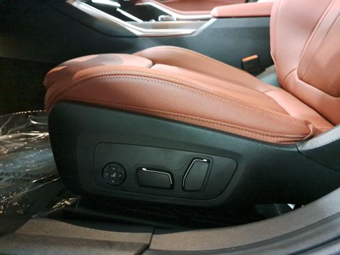 New 2026 BMW 330i Sedan w/ M Sport Package image 31