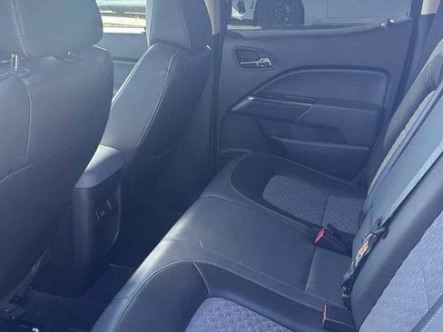 Used 2015 Chevrolet Colorado Z71 image 7