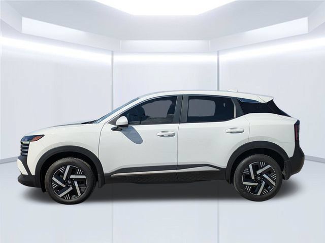 Used 2025 Nissan Kicks SV FWD image 2