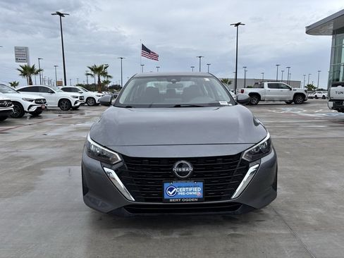 Used 2024 Nissan Sentra SV image 2