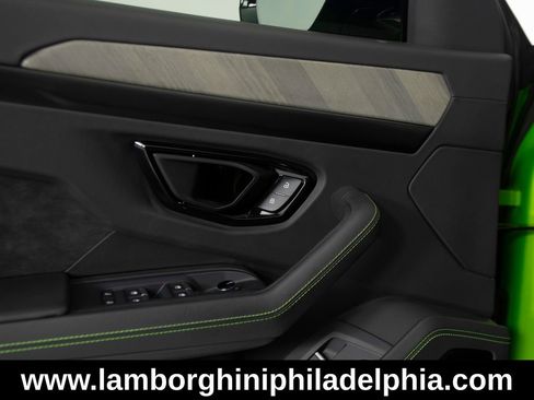 Used 2023 Lamborghini Urus S AWD/4WD image 13
