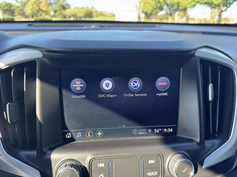 Used 2023 GMC Terrain SLT image 21