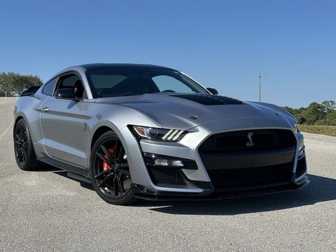 Used 2020 Ford Mustang Shelby GT500 w/ Technology Package image 21