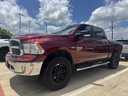 Used 2019 RAM 1500 Lone Star AWD/4WD image 2