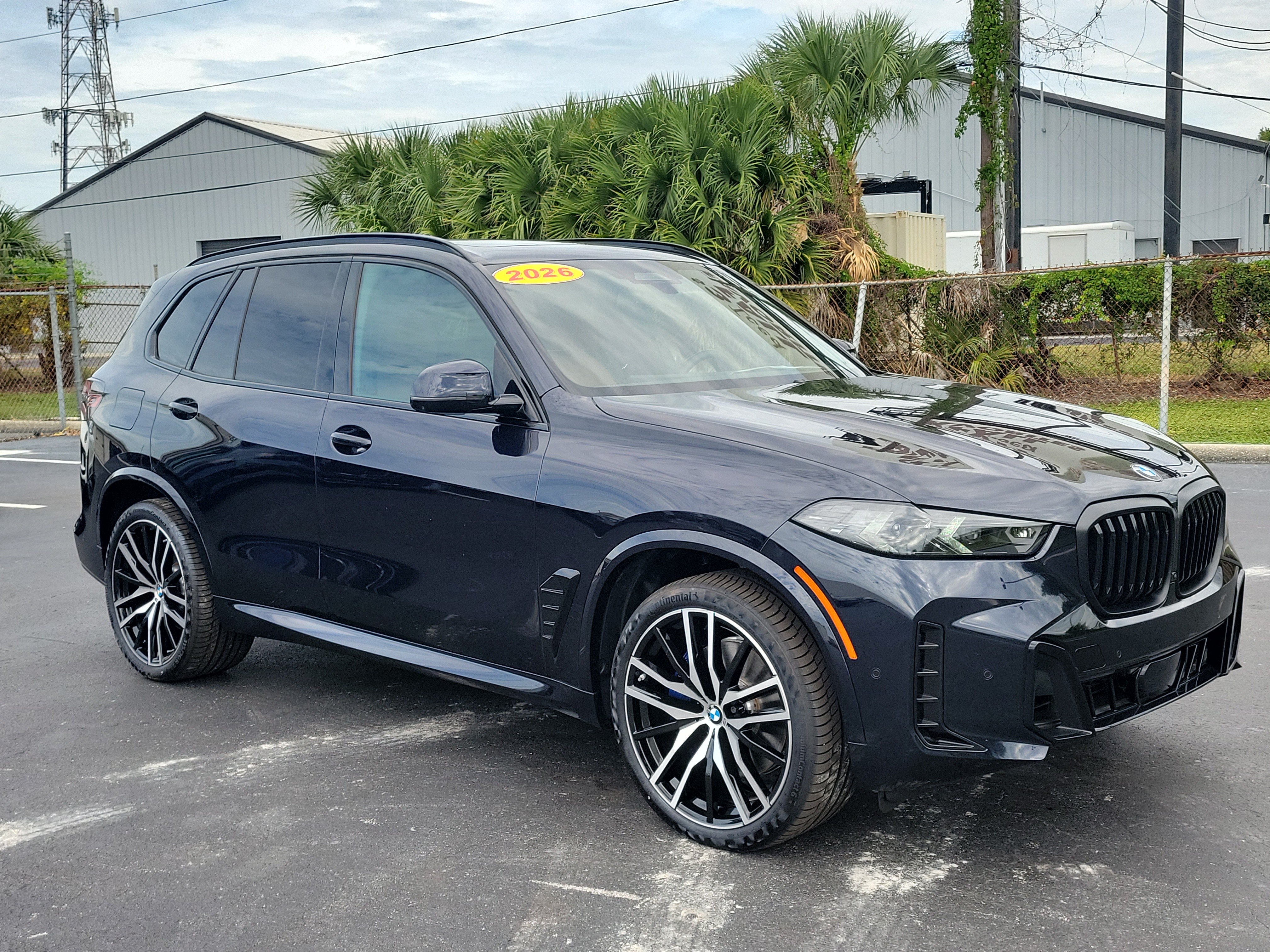 Used 2026 BMW X5 sDrive40i w/ M Sport Package RWD image 2