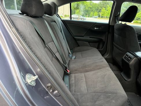 Used 2015 Honda Accord EX image 39