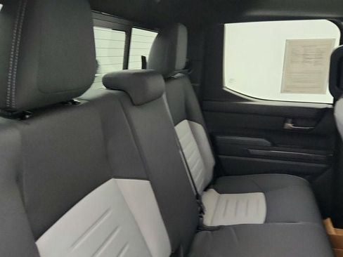 Used 2025 Toyota Tacoma TRD Sport image 21