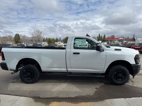 Used 2025 RAM 2500 Tradesman image 11