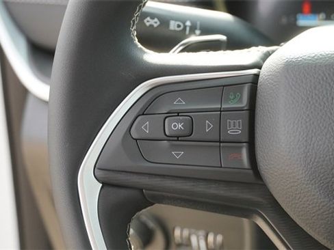 New 2025 Jeep Grand Cherokee Laredo image 28