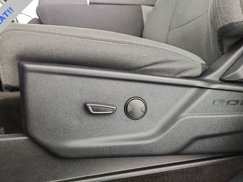 Used 2022 Ford F150 XLT image 21