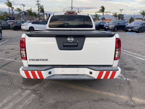 Used 2019 Nissan Frontier S image 9