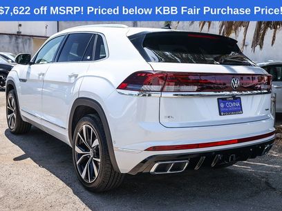 New 2025 Volkswagen Atlas Cross Sport SEL Premium R-Line