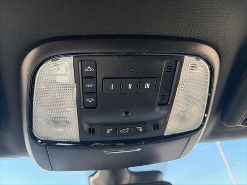 Used 2024 Dodge Durango GT image 24