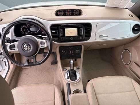 Used 2015 Volkswagen Beetle TDI image 15