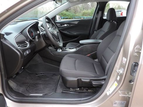 Used 2022 Chevrolet Malibu LS image 18